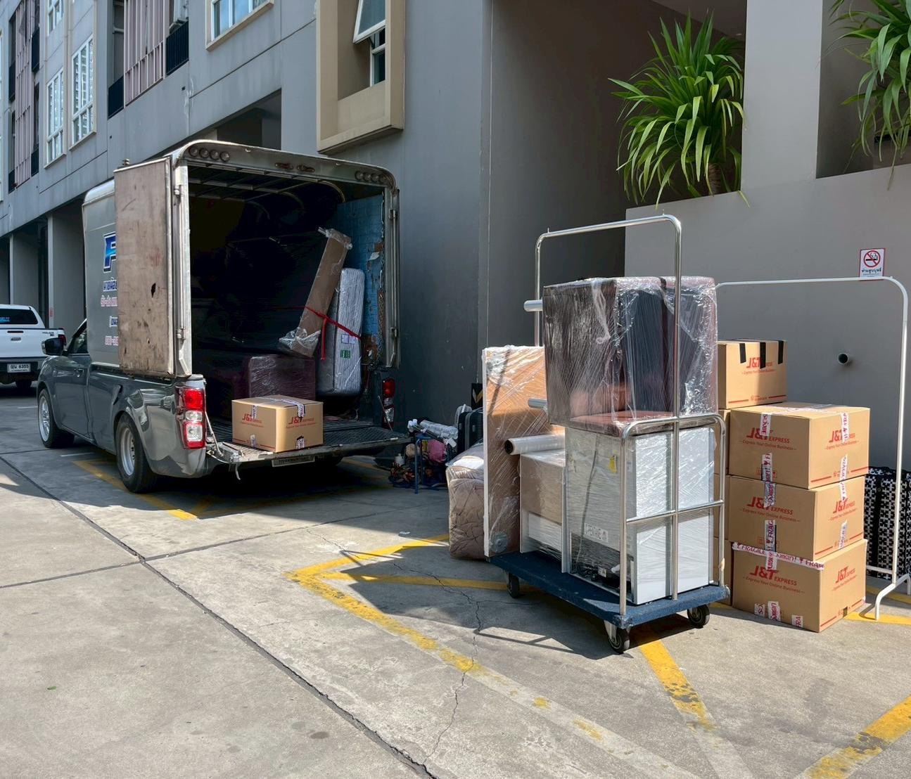 ขนย้ายบ้านตู้ทึบ