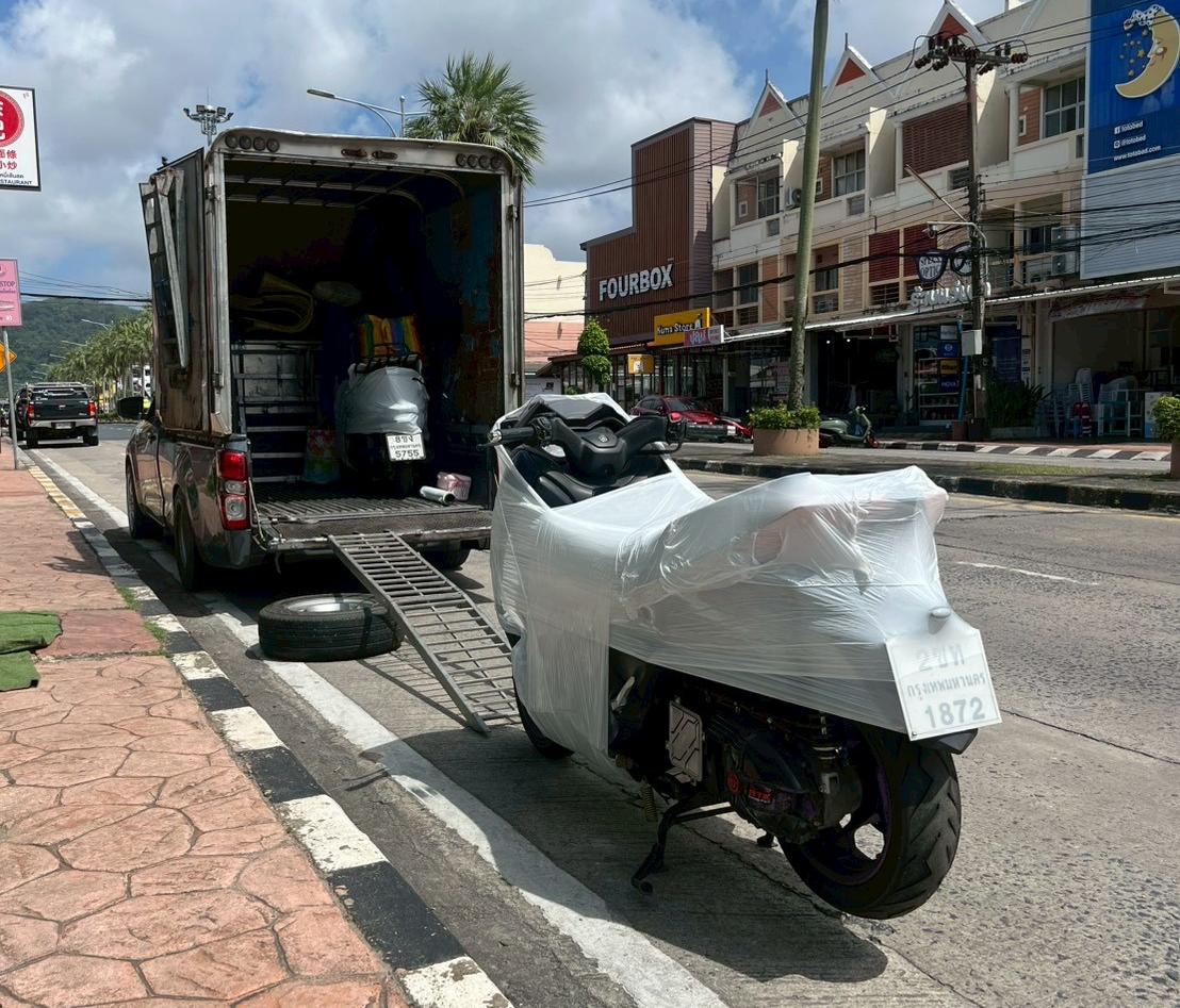 ขนย้ายมอเตอร์ไซค์